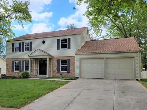 15558 Parasol Dr, Chesterfield, MO 63017