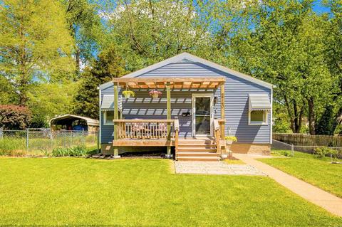 2740 Mccausland Ave, Saint Louis, MO 63143