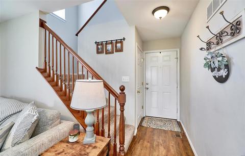 276 Tyndale Dr, O'fallon, MO 63366 photo 3