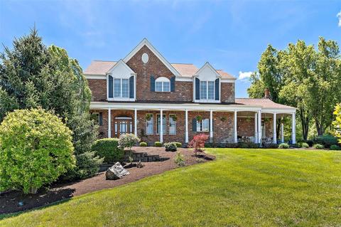 18112 Dawns Trl, Wildwood, MO 63005