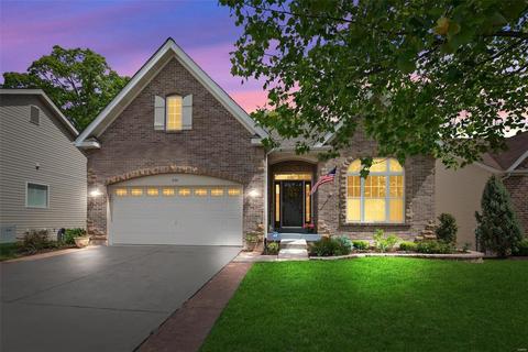 950 Ridgepointe Place Cir, Lake Saint Louis, MO 63367