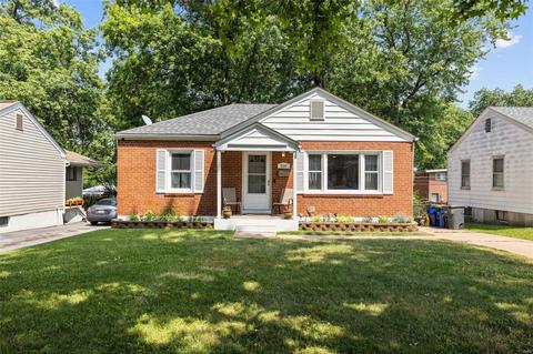 3164 Saint Joachim Ln, Saint Ann, MO 63074