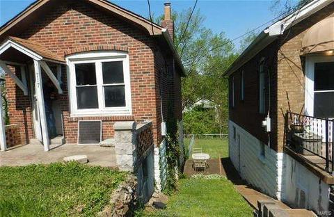 717 Dammert Ave, Saint Louis, MO 63125