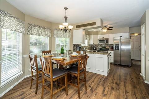 312 Fox Briar Ln, Ballwin, MO 63021 photo 17