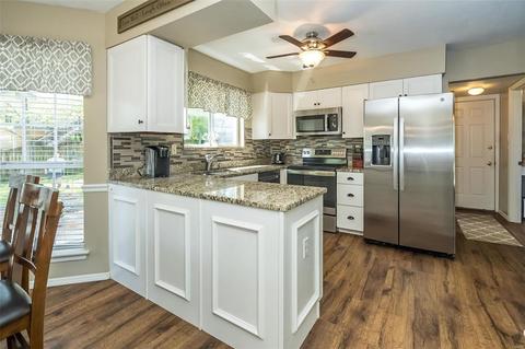 312 Fox Briar Ln, Ballwin, MO 63021 photo 14