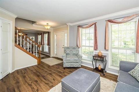 312 Fox Briar Ln, Ballwin, MO 63021 photo 4