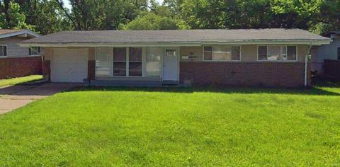 10750 Hallstead Dr, Saint Louis, MO 63136
