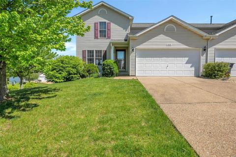 508 River Forest Dr, Wentzville, MO 63385