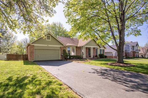 307 Fox Briar Ln, Ballwin, MO 63021 photo 2