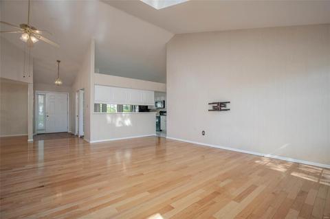 307 Fox Briar Ln, Ballwin, MO 63021 photo 14
