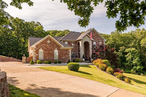 18474 Hollow Hills Dr, Wildwood, MO 63069