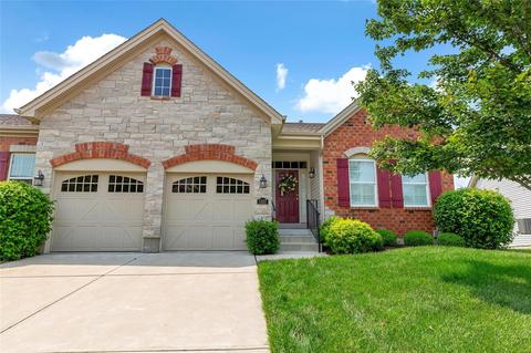 1107 Spruce Forest Dr, Lake Saint Louis, MO 63367