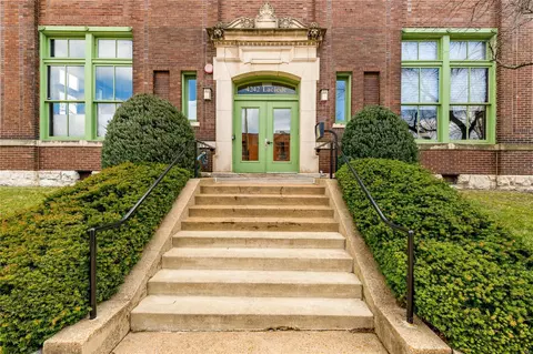 4242 Laclede Ave #119, Saint Louis, MO 63108