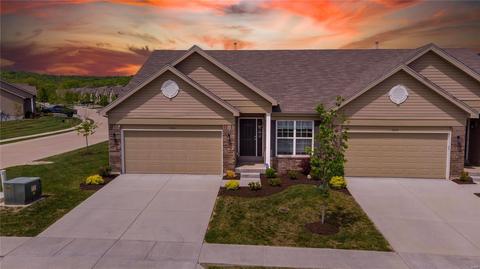 5372 Lakepath Way, Eureka, MO 63025