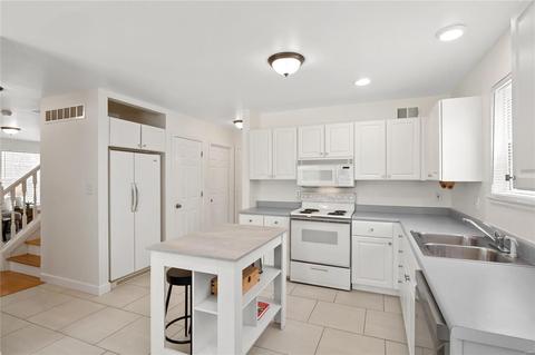 442 E Glendale Rd, Webster Groves, MO 63119 photo 7