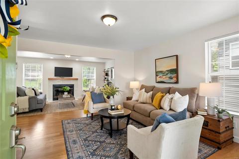 442 E Glendale Rd, Webster Groves, MO 63119 photo 2