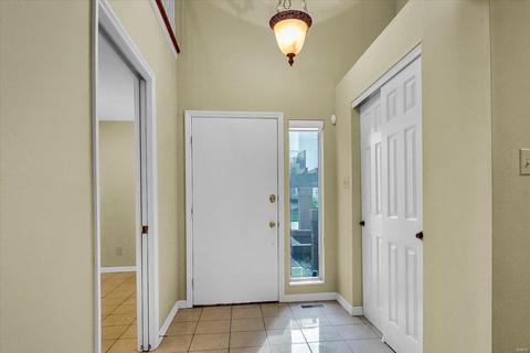 1828 Ridgeview Circle Dr, Ballwin, MO 63021 photo 5