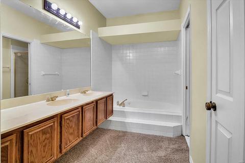 1828 Ridgeview Circle Dr, Ballwin, MO 63021 photo 21