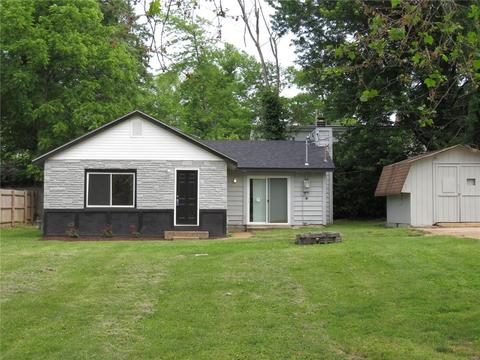 10615 Thorpe Ave, Saint Louis, MO 63114