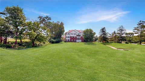 1287 Gardens Circle Dr #2A, Saint Louis, MO 63125