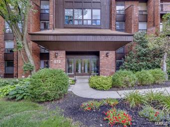 572 Coeur De Royale Dr #407, Saint Louis, MO 63141
