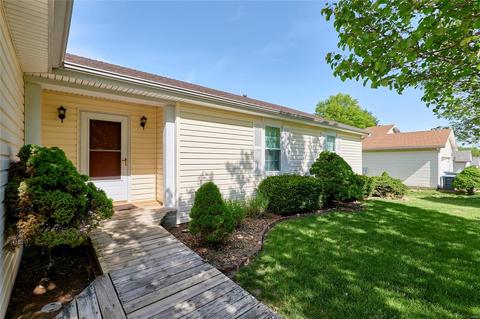 64 Chip Dr, O'fallon, MO 63366 photo 5