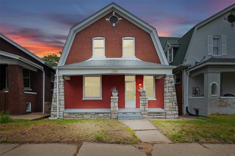 3733 Blow St, Saint Louis, MO 63116