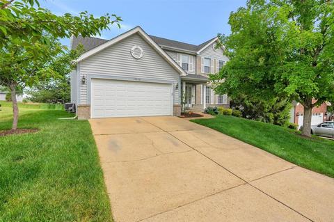17468 Hilltop Ridge Dr, Eureka, MO 63025