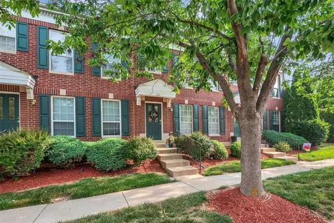 331 Heritage Commons Cir, O'fallon, MO 63368