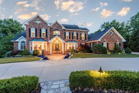 9101 Fox Bridge Dr, Saint Louis, MO 63127