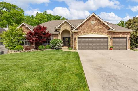318 Highland Meadows Ct, Wentzville, MO 63385