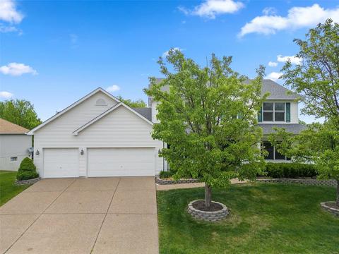 2322 Quaint Cottage Dr, O'fallon, MO 63368 photo 4