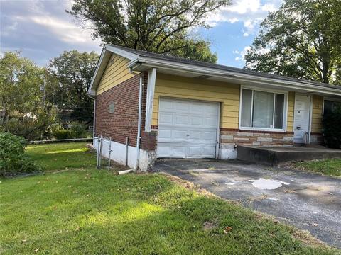 944 Lebon Dr, Saint Louis, MO 63137 photo 14