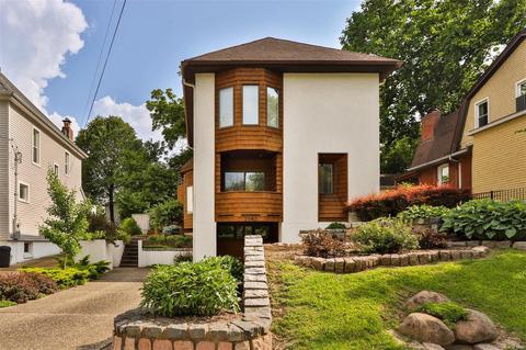 7340 Maple Ave, Maplewood, MO 63143