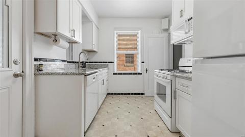9313 Aster Ave, Affton, MO 63123 photo 13
