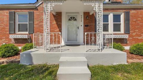 9313 Aster Ave, Affton, MO 63123 photo 3
