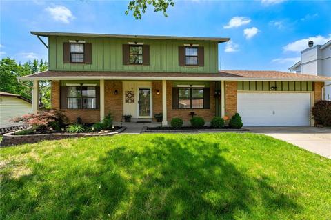 16 Newberry Dr, Saint Peters, MO 63376
