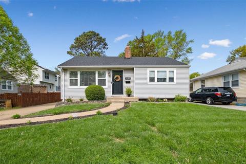 1223 Drayton Ave, Webster Groves, MO 63119