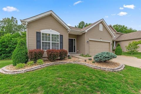 556 Springhurst Pkwy, O'fallon, MO 63368 photo 2