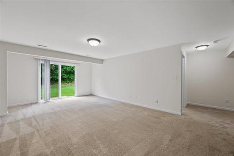 556 Springhurst Pkwy, O'fallon, MO 63368 photo 26