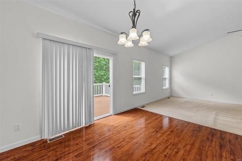 556 Springhurst Pkwy, O'fallon, MO 63368 photo 18