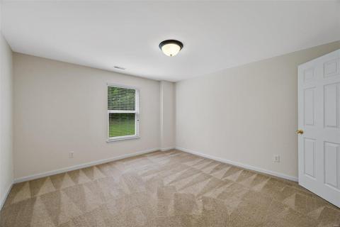 556 Springhurst Pkwy, O'fallon, MO 63368 photo 11