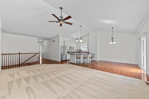 556 Springhurst Pkwy, O'fallon, MO 63368 photo 17