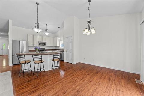 556 Springhurst Pkwy, O'fallon, MO 63368 photo 13
