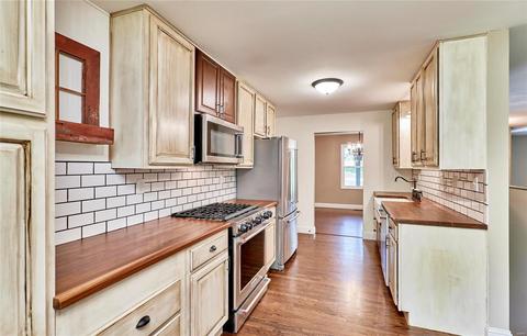 321 Wildforest Dr, Ballwin, MO 63011 photo 5