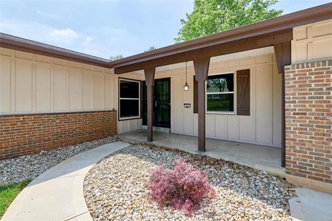 321 Wildforest Dr, Ballwin, MO 63011 photo 3