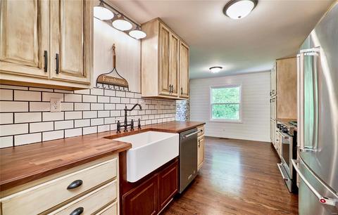 321 Wildforest Dr, Ballwin, MO 63011 photo 9