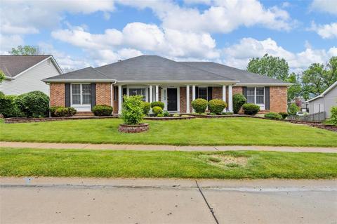 1836 Denton Ridge Ct, Chesterfield, MO 63017