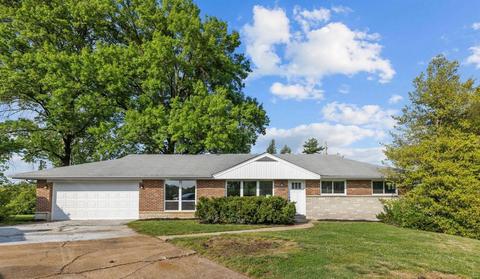 4325 Timm Dr, Saint Louis, MO 63125
