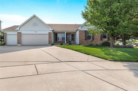 39 Raleigh Ct, Wentzville, MO 63385